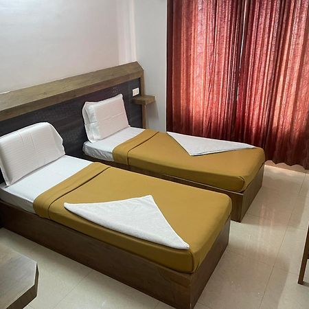B Six Hotel Bangalore Luaran gambar
