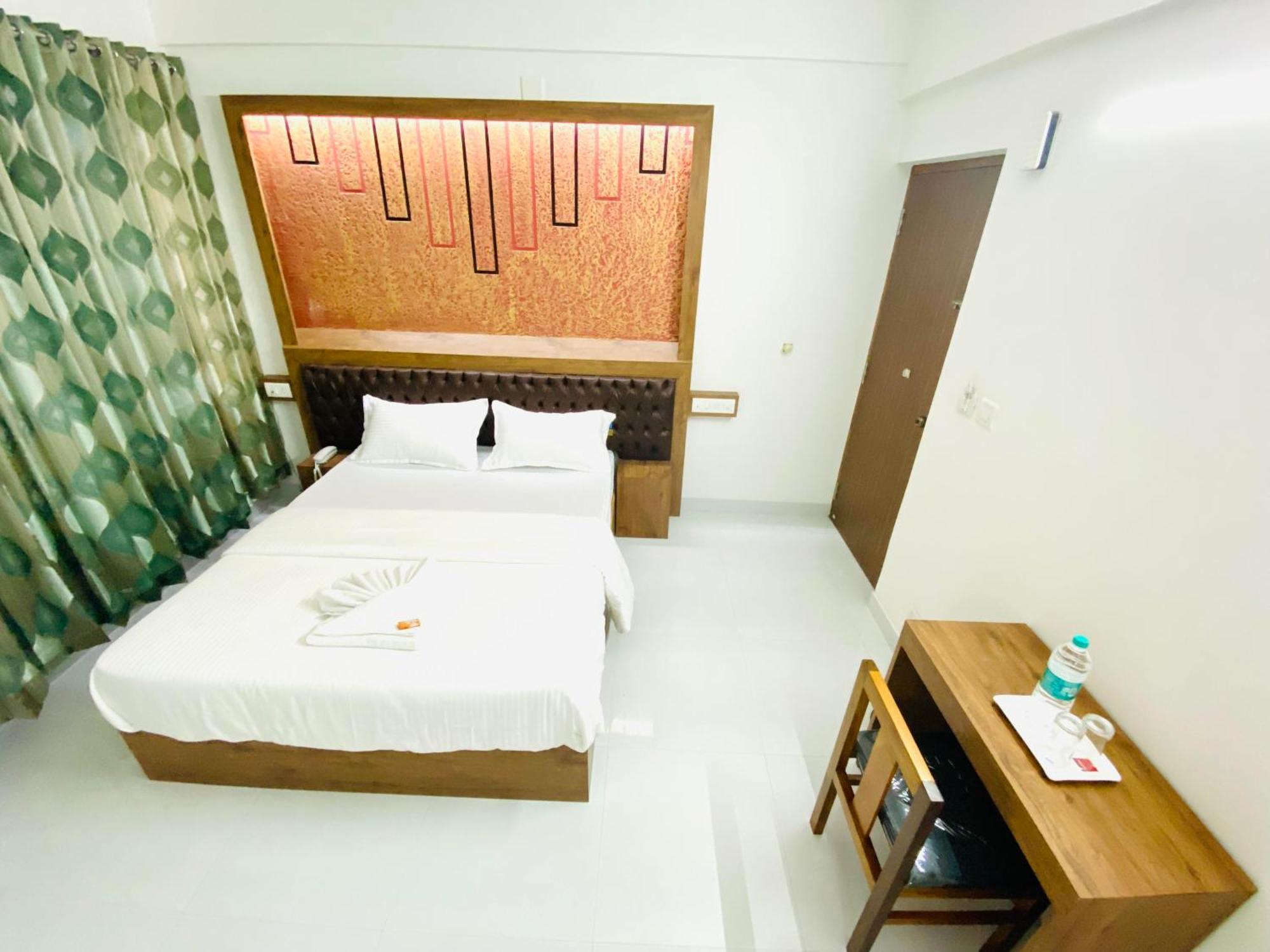 B Six Hotel Bangalore Luaran gambar