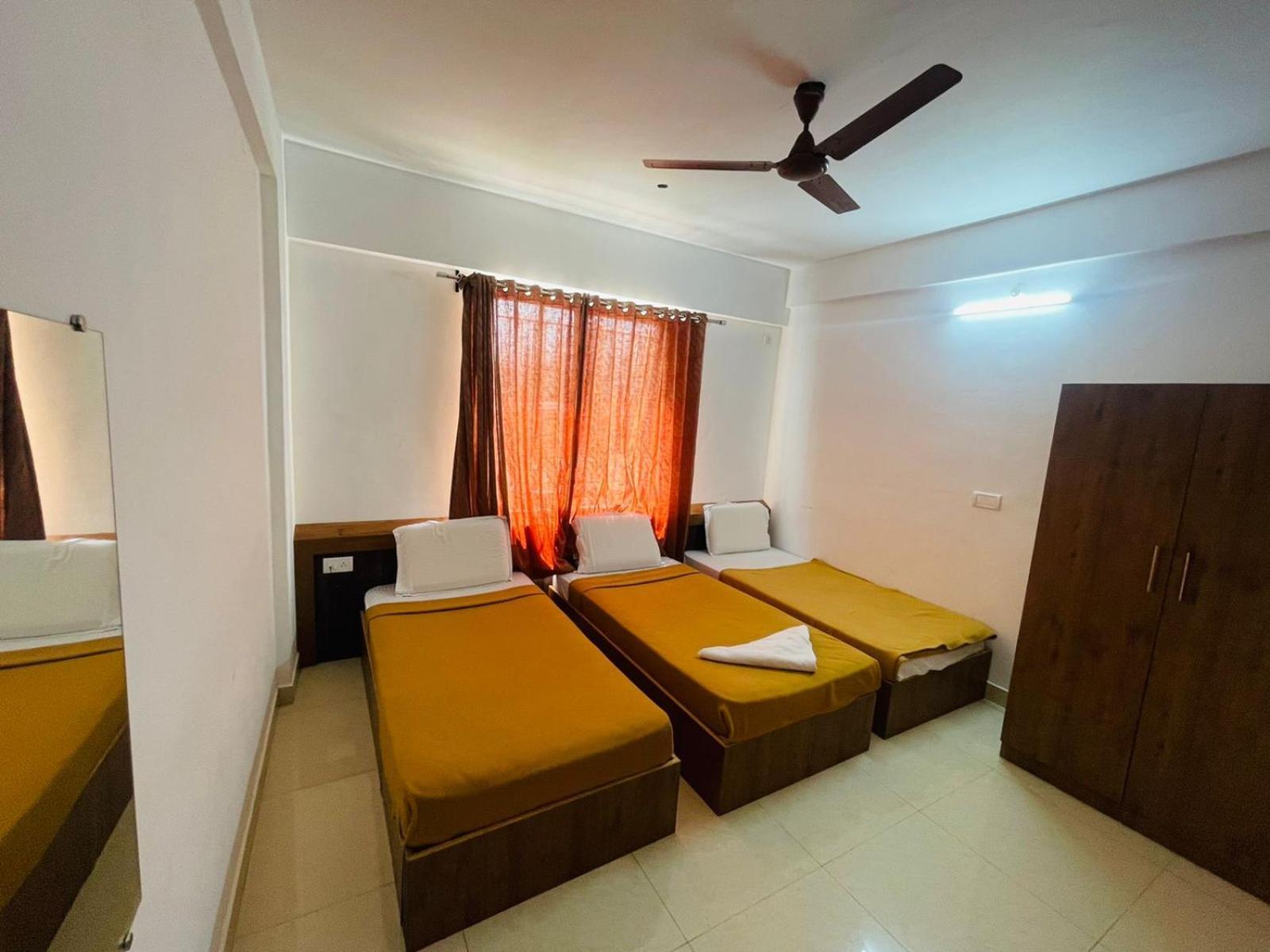 B Six Hotel Bangalore Luaran gambar