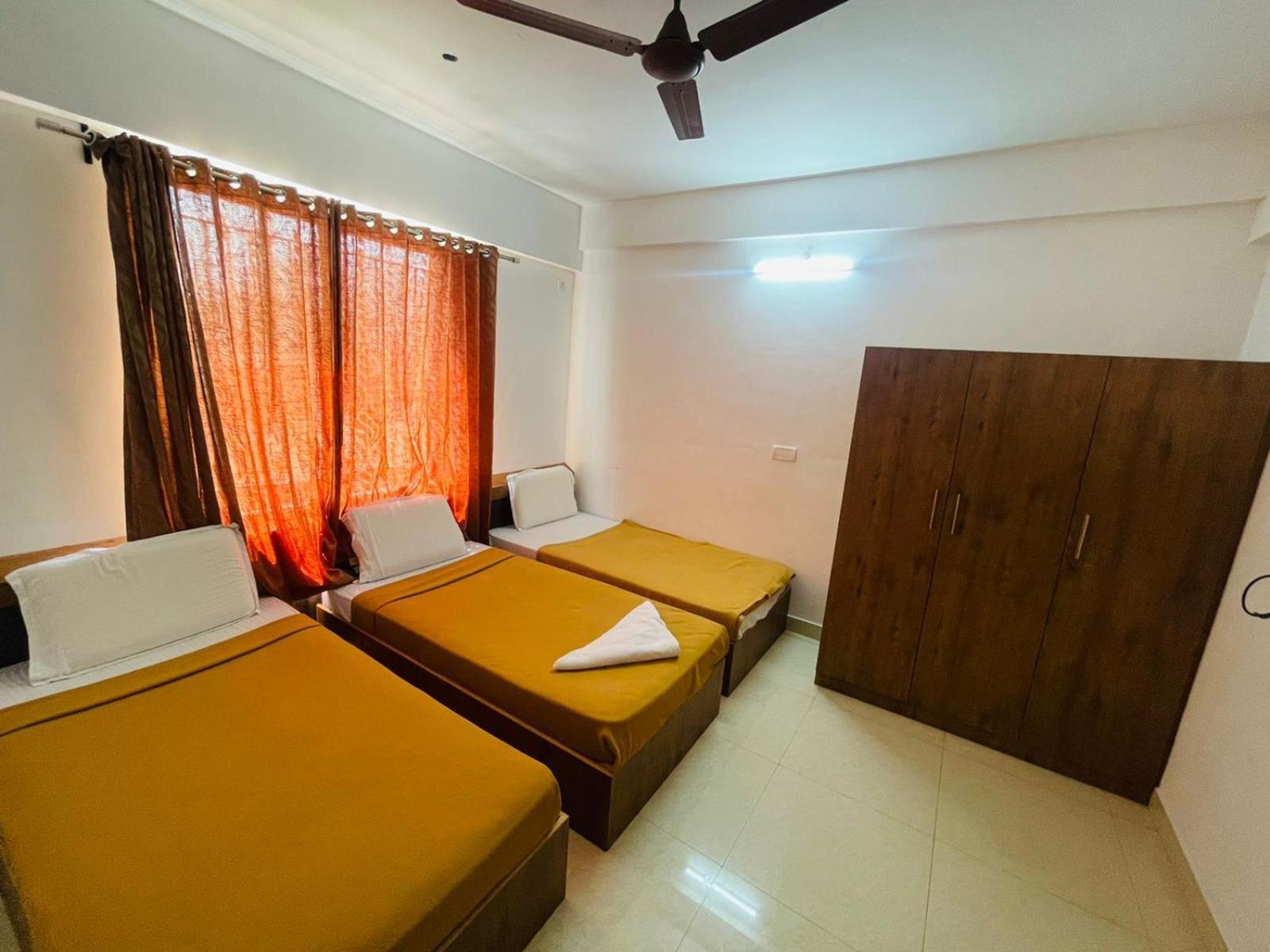 B Six Hotel Bangalore Luaran gambar