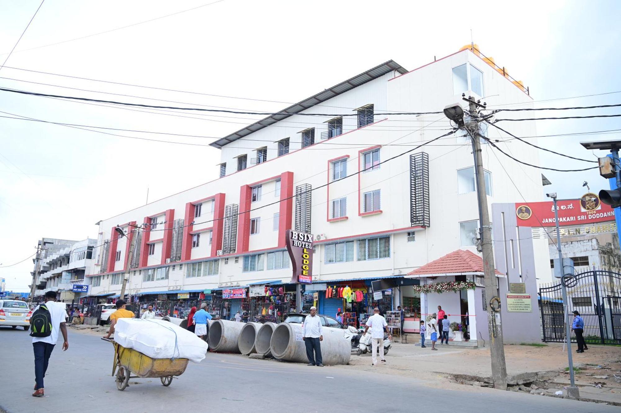 B Six Hotel Bangalore Luaran gambar