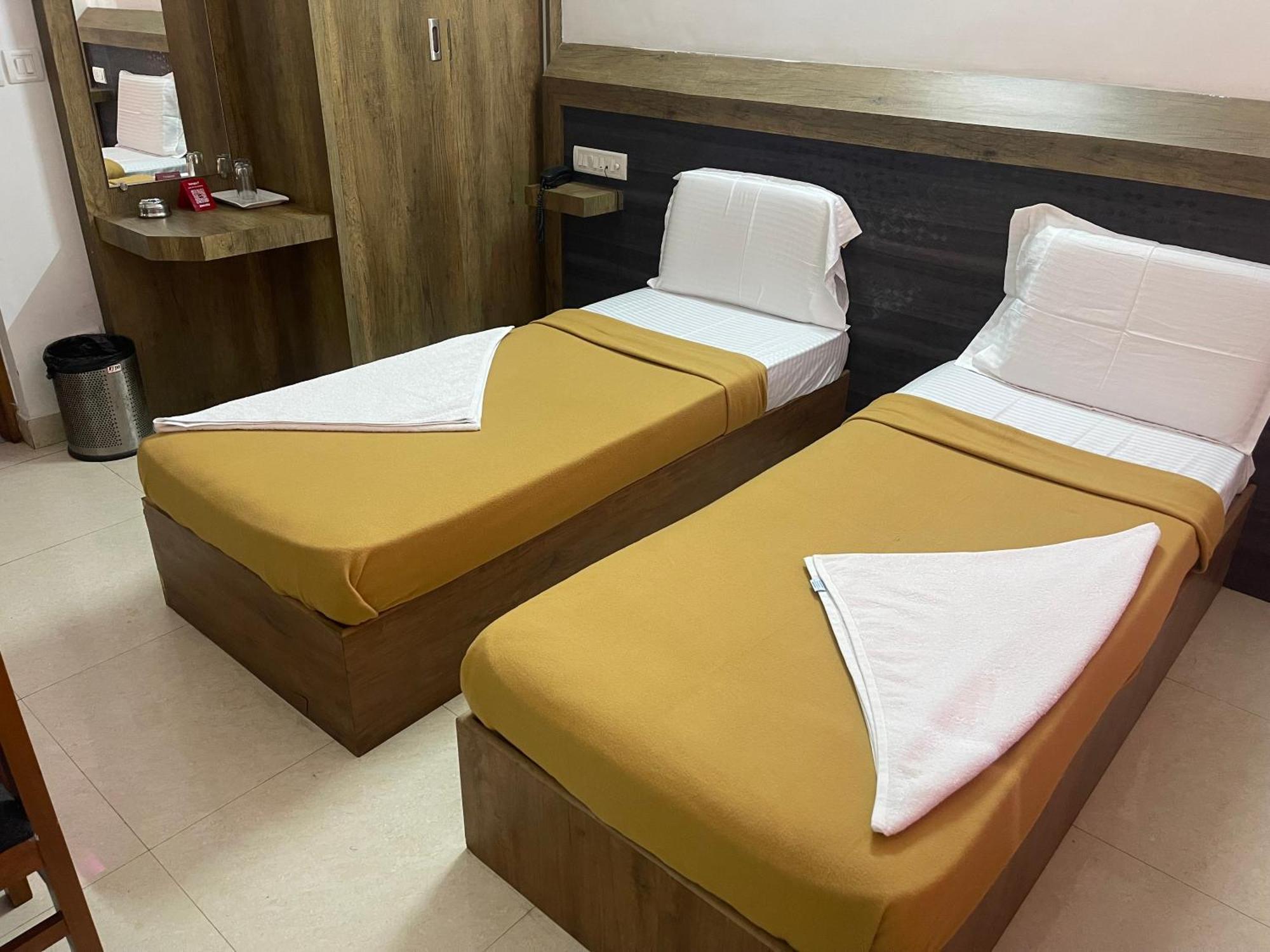 B Six Hotel Bangalore Luaran gambar