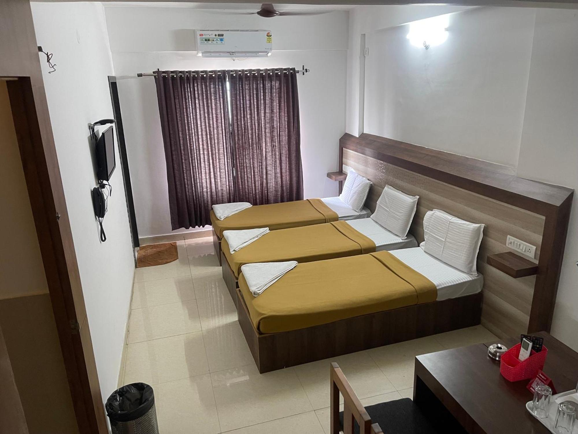 B Six Hotel Bangalore Luaran gambar