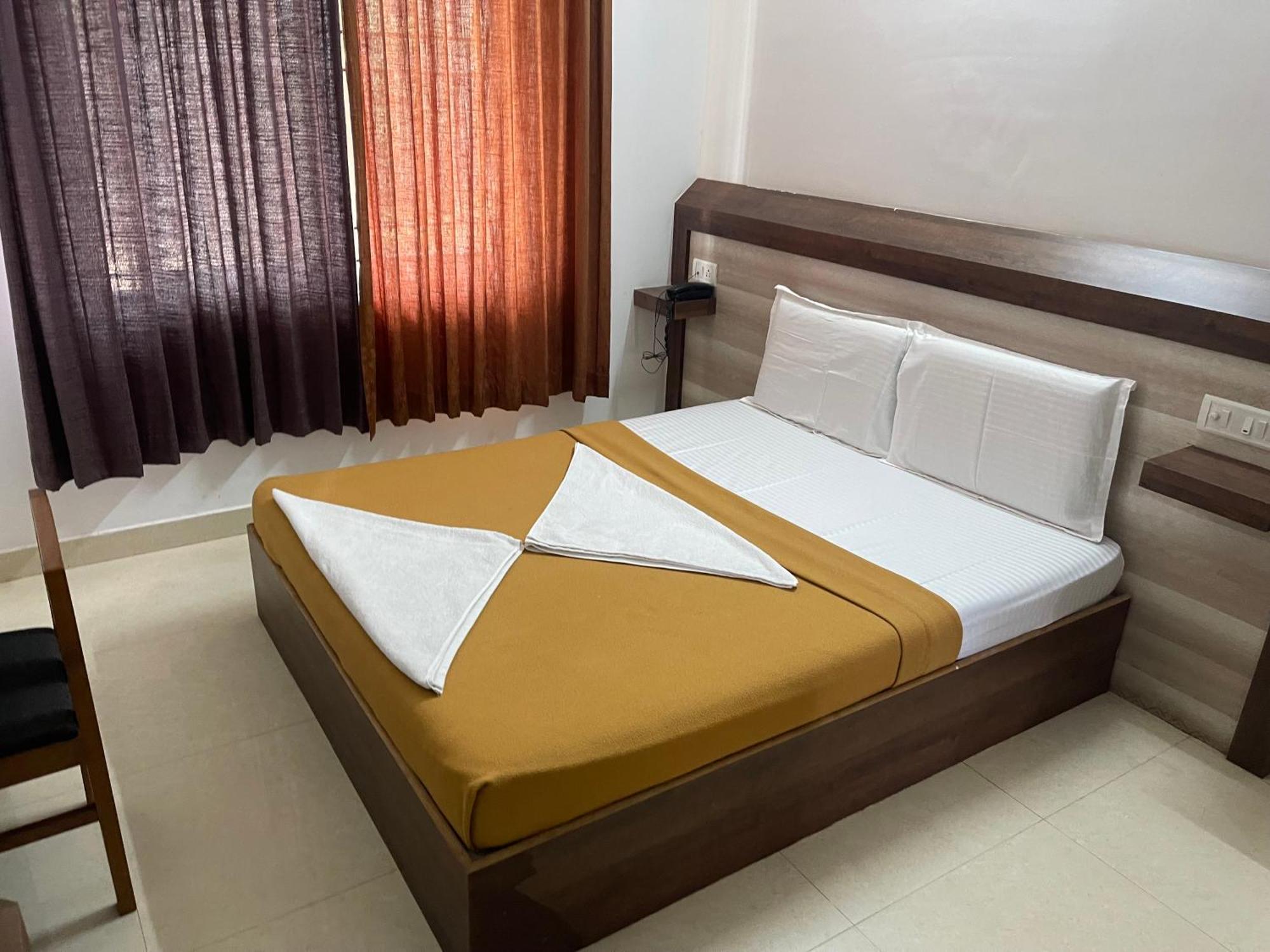 B Six Hotel Bangalore Luaran gambar